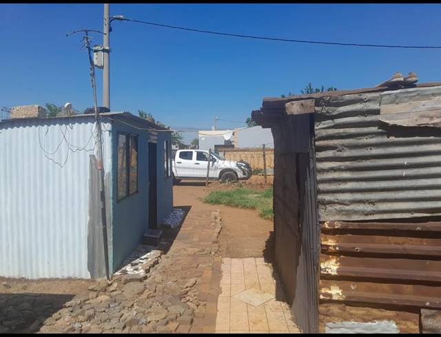 LAND FOR SALE IN PALM RIDGE